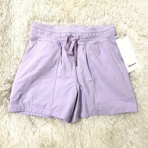 Lululemon Dance Studio HR Shorts 3.5”
